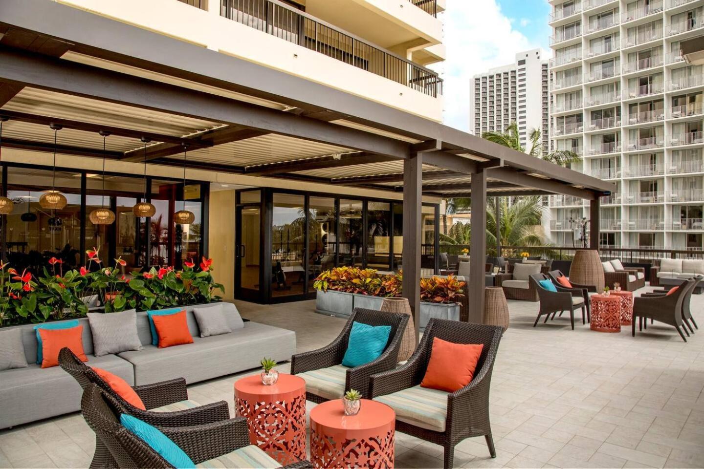 Luxury Oceanfront 2 Bedroom Apartment At Waikiki Beach Tower Honolulu Exteriör bild