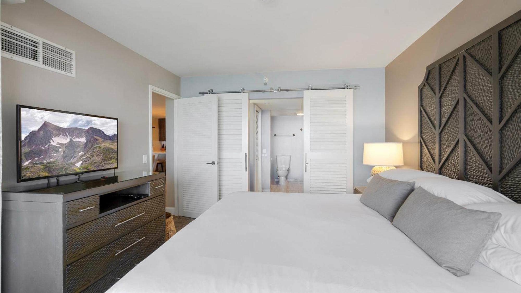 Luxury Oceanfront 2 Bedroom Apartment At Waikiki Beach Tower Honolulu Exteriör bild