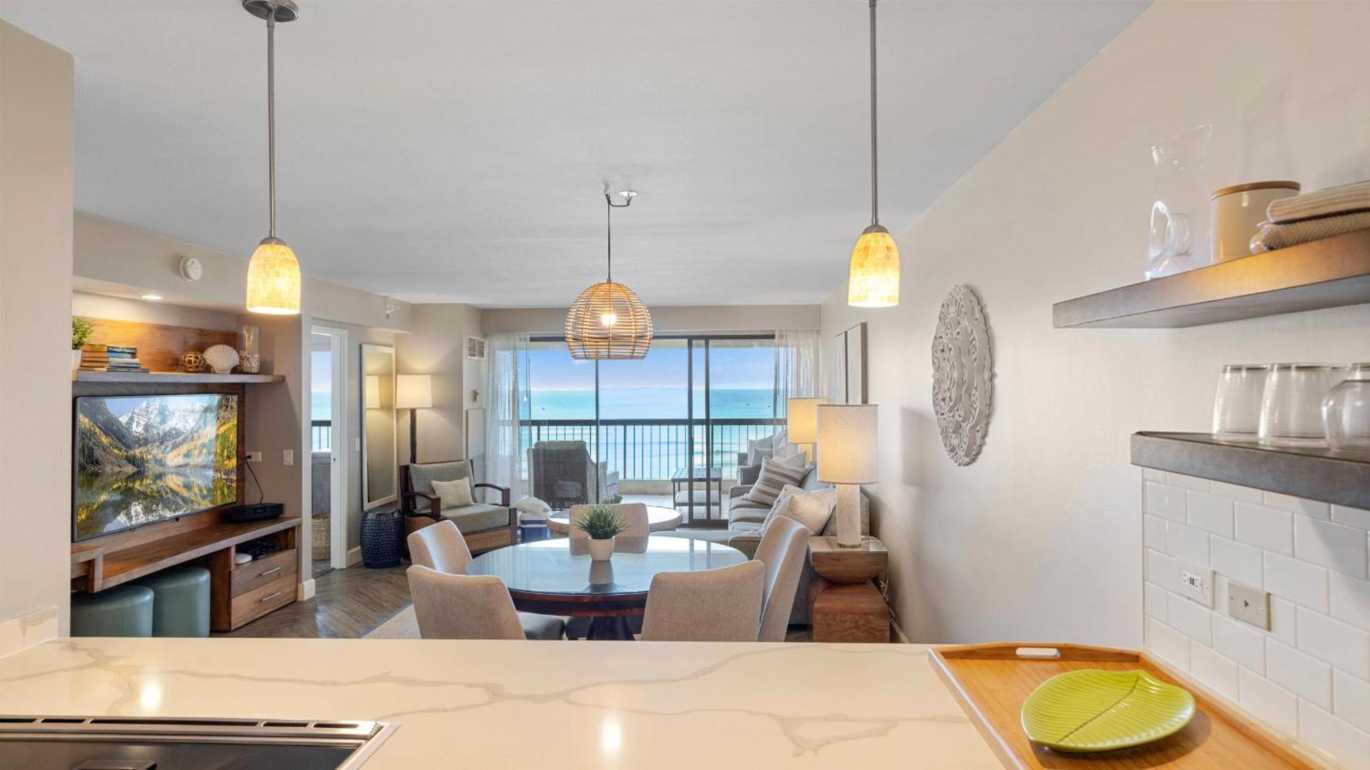 Luxury Oceanfront 2 Bedroom Apartment At Waikiki Beach Tower Honolulu Exteriör bild
