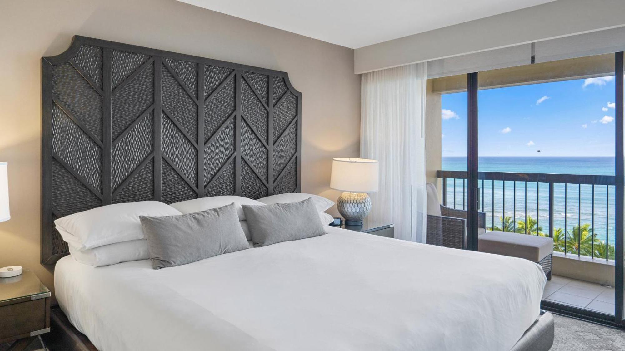 Luxury Oceanfront 2 Bedroom Apartment At Waikiki Beach Tower Honolulu Exteriör bild